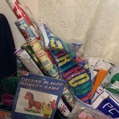 Gift bags & wrapping paper