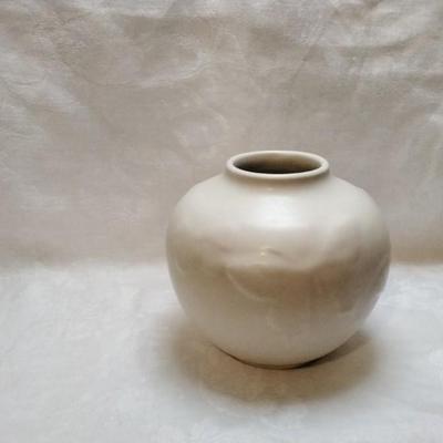 Rookwood Pottery 1950 High Glaze Cream Butterfly Ceramic Vase 6509
