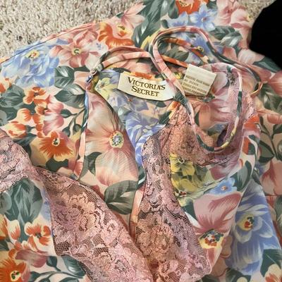 Ladies Tops