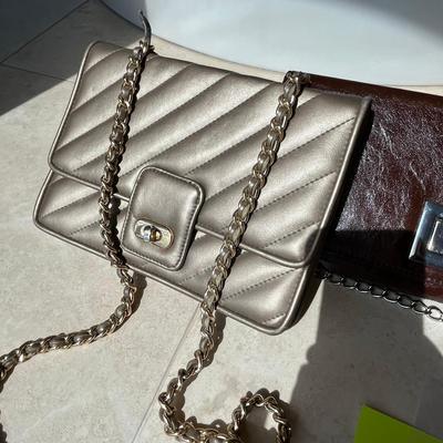 Lot of 2 purses