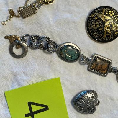 Bracelets & pendants