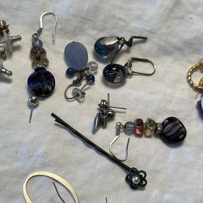 Lot of earrings