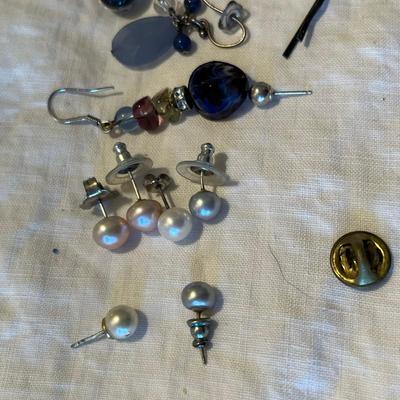 Lot of earrings