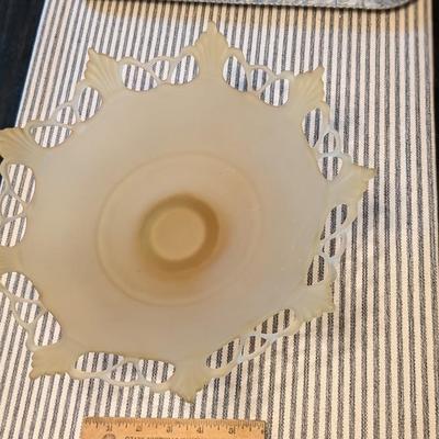 ANTIQUE 12" RETICULATED AMBER SATIN GLASS CONSOLE BOWL