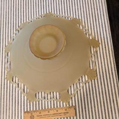 ANTIQUE 12" RETICULATED AMBER SATIN GLASS CONSOLE BOWL