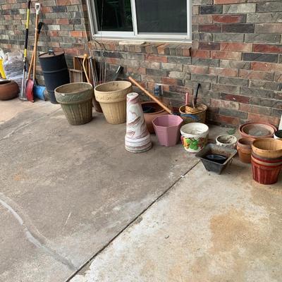 Planter pots, rakes