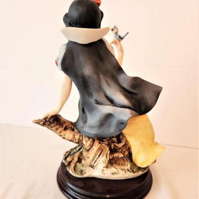 Lot #100 Guisseppe ARMANI Snow White Figurine