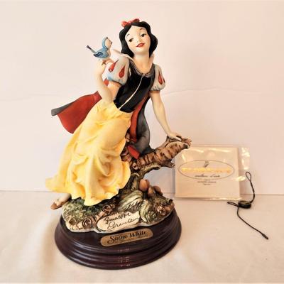 Lot #100 Guisseppe ARMANI Snow White Figurine