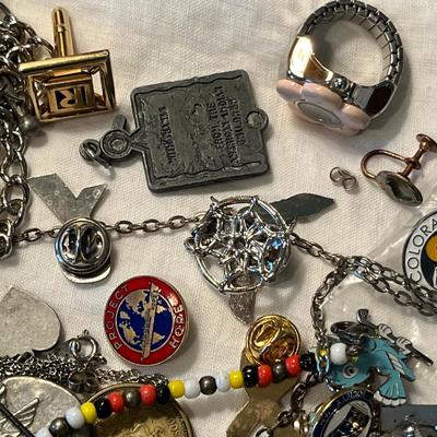 Lot of jewelry