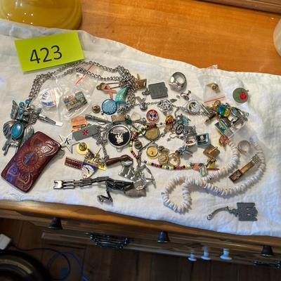 Lot of jewelry