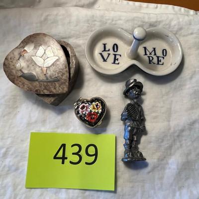 Trinkets & boxes