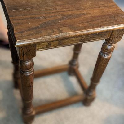 Cute Antique Ethan Allen End Table