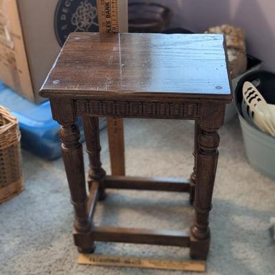Cute Antique Ethan Allen End Table