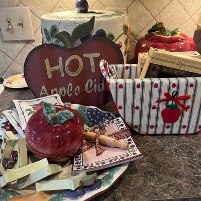 Apple kitchen decor