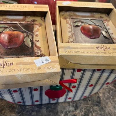 Apple kitchen decor