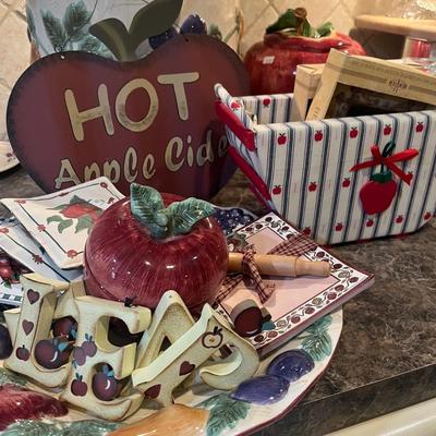 Apple kitchen decor