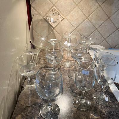 Wine glasses & coffee mugs