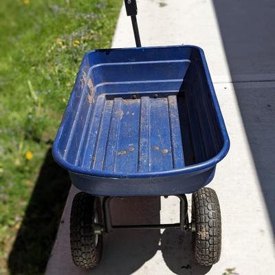 Sweet heavy Duty Rubbermaid Garden Dumping Wagon