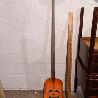 Halloween Shovel