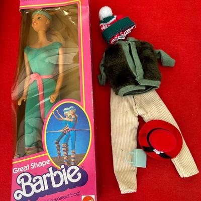 Vintage Barbie NIB and clothes