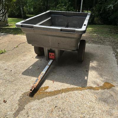 Rubbermaid dump trailer