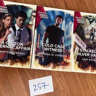 vtg romantic suspense book set