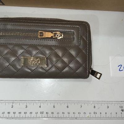 BCBG wallet