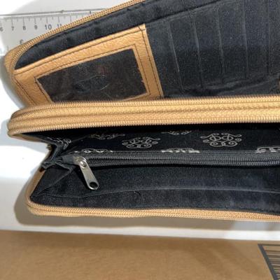 jessica simpson wallet