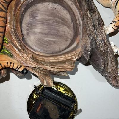 tiger clock