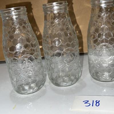 set of 3 cute bee cups used for lemonade or plant propagation