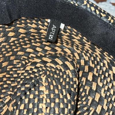 apt 9 hat