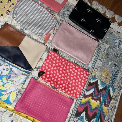 13 makeup bags