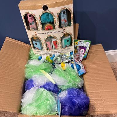 New in Box - Large Lot Shower Loofahs, Bath Bombs, Bath Set