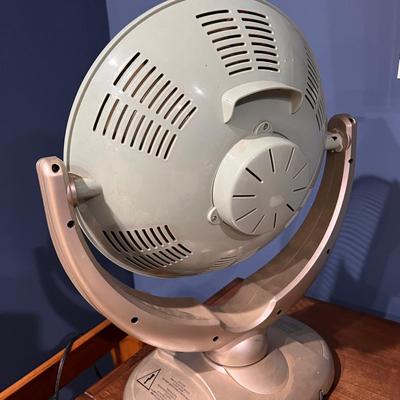 Optimus Oscillating Heating Fan
