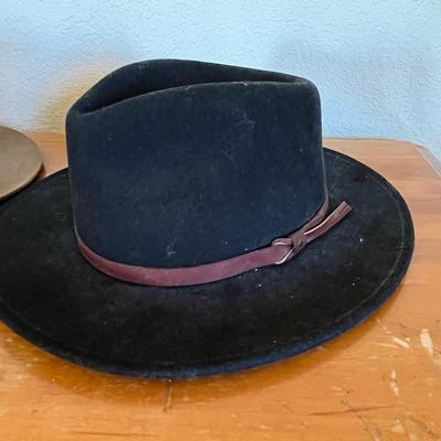 Pair of Felt hats