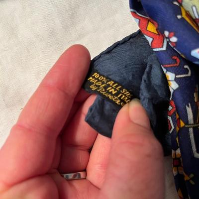 Lot of Men's hankies & suit squares