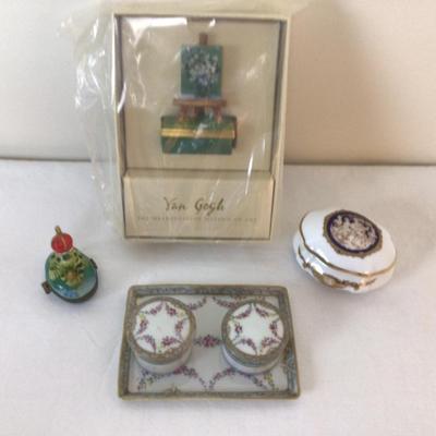223 MOMA Van Gogh Trinket Box Lot
