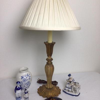 220 Decorative Lamp & Decorative Figures