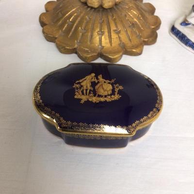 220 Decorative Lamp & Decorative Figures