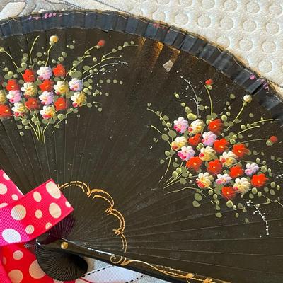 Lot of ribbon & fans