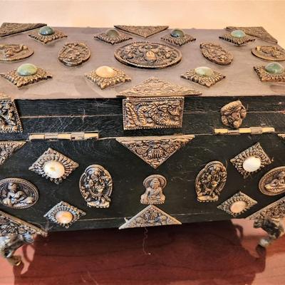 Lot #110  Beautiful Jewelry Box with Asian Styling