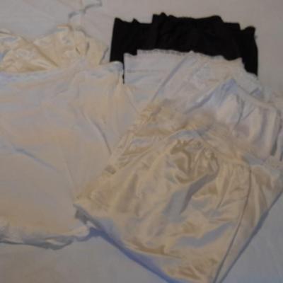 Women's Slips and lingerie  Size L 32" / 36 / 42 / L / XL