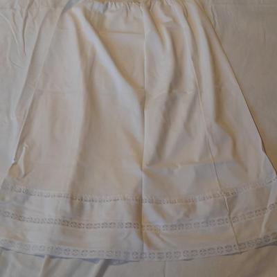Women's Slips and lingerie  Size L 32" / 36 / 42 / L / XL
