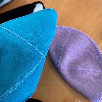 Lot of yarmulkes