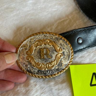 Lot of men's belts