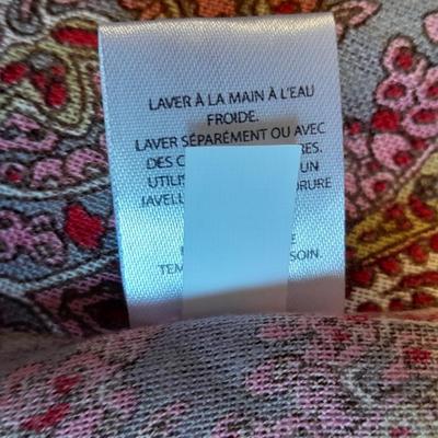 Silk fashion scarves, and Knitted scarves