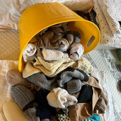 Tub of Men's Socks