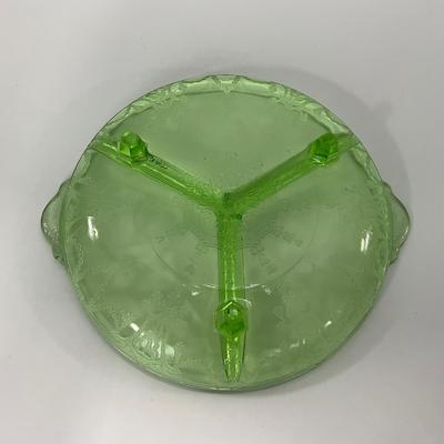 -132- URANIUM | Anchor Hocking Cameo Ballerina | Divided Three Footed Dish