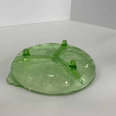 -132- URANIUM | Anchor Hocking Cameo Ballerina | Divided Three Footed Dish