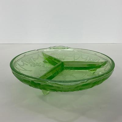 -132- URANIUM | Anchor Hocking Cameo Ballerina | Divided Three Footed Dish